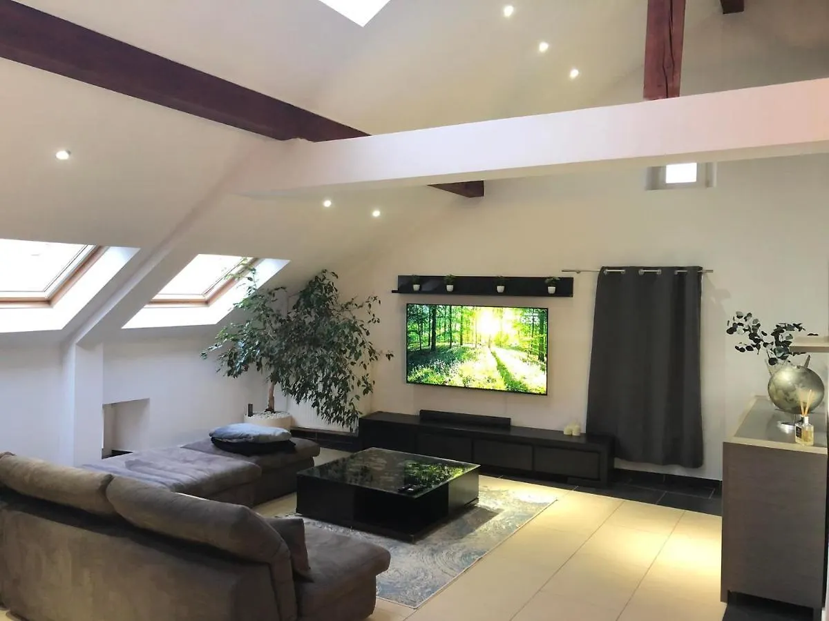 Cozy 120M² Apartment With 3 Bedrooms And 1 Home Cinema location